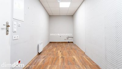 Lokal 135m2 front parter Kurdwanów - 5