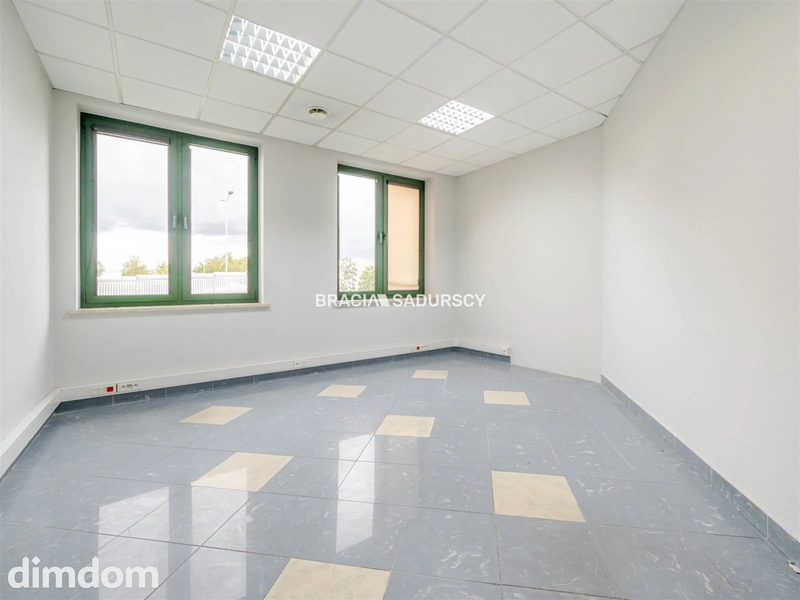LOKAL OK 15,5 M2 BIUROWY PRĄDNIK BIAŁY -BIUROWIEC - dd_c43ea97e_lw_BS1-LW-312244-33_1.jpg