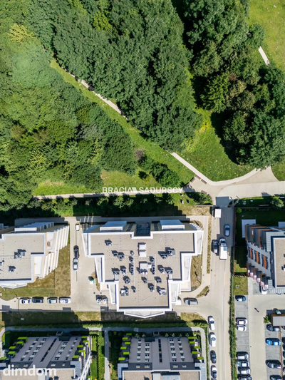 Mieszkanie z Imponującą Wysokością Pomieszczeń! - 4