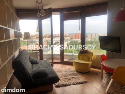 ATRAKCYJNY APARTAMENT 2 POKOJOWY