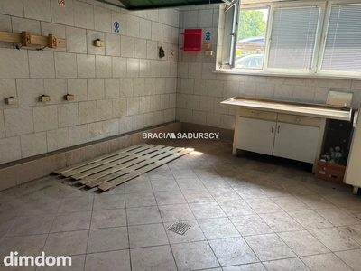 Działka budowlana 300m2 z budynkiem: gaz,prąd,woda - 2