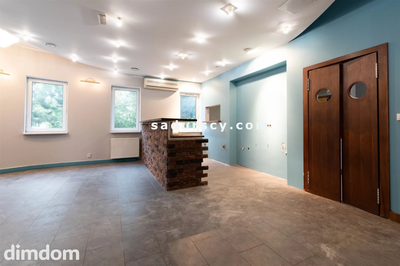 Piękny lokal użytkowy   106m 2  z małym ogródkiem,   na parterze   w Piasecznie / Nowej Iwicznej, z trzema własnymi miejscami postojowymi przed wejściem do budynku.  Świetny na gastronomię, sklep ze… - 4