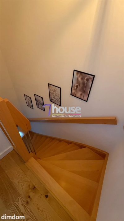 Gotowy do zamieszkania nowoczesny apartament o powierzchni 75,40 m² położony na 1 piętrze, zaprojektowany z myślą o komforcie -  - w pełni umeblowany i wyposażony . - 5