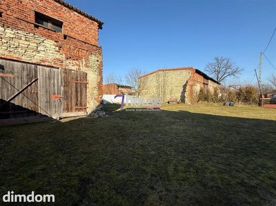DOM  W SPOKOJNEJ OKOLICY! Z POTENCJAŁEM - DZIAŁKA 8138 m2. - 2