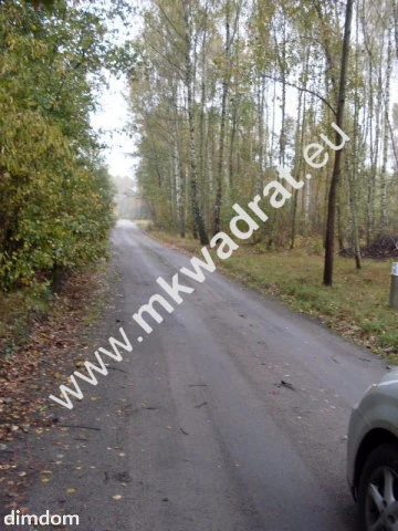 Działka objęta studium zagospodarowania terenu. Położona w lesie  przy drodze, o powierzchni 9300m2 . Istnieje możliwość podziału  na działki o powierzchni 1500m2. Działka usytuowana wzdłuż drogi wew… - 2