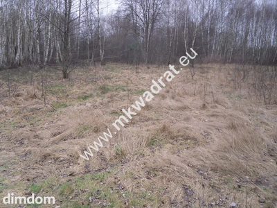 Ten wyjątkowo piękny teren podzielony jest na 6 działek budowlanych od 1598 m2 do 1117 m2. Zainteresowany może nabyć sąsiadującą z tym terenem drugi kompleks 8 działek budowlanych o powierzchni 10900… - 2
