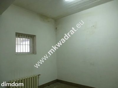 Do wynajęcia parter budynku o powierzchni 160 m2 składający się z trzech pomieszczeń biurowyh oraz dwóch pomieszczeń magazynowo-produkcyjne , usługowe . Zamiana pomieszczeń jest możliwa , Budynek… - 3