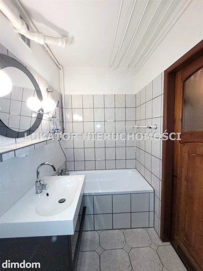 Centrum, ustawne mieszkanie z BALKONEM - 5