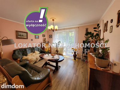 Kaczory, mały i zadbany domek