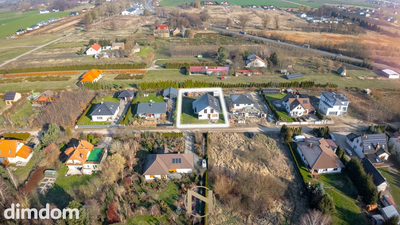 NOWOCZESNY DOM WOLNOSTOJĄCY Z SPOKOJNEJ OKOLICY