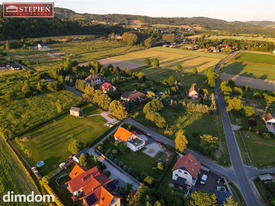 Dom z pięknym ogrodem i widokiem na Śnieżke. - 2