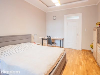 Duże mieszkanie w kamienicy w centrum, po remoncie - 2