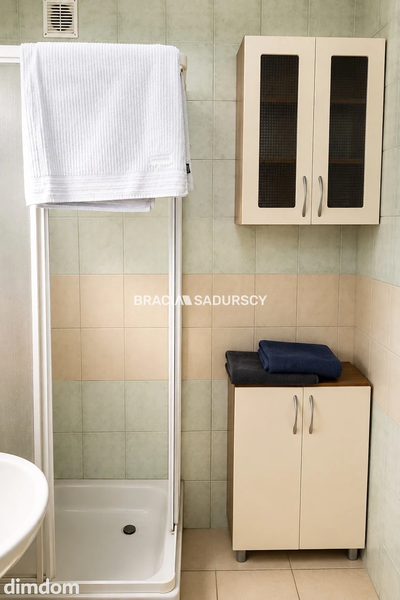 2 pok (oddzielne) 34m2  blisko centrum z garażem - 4