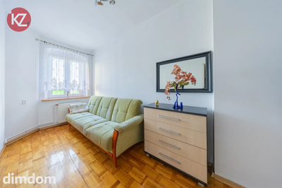 Na sprzedaż przestronne  mieszkanie o powierzchni  70,40 m² , położone na  parterze wraz z garażem  w spokojnej dzielnicy  Zamość  w  Pile . - 5