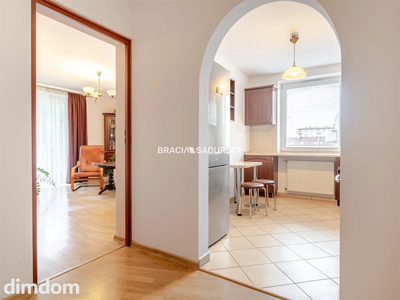 2 piętro, balkon, 3 pok., piwnica,zielono, parking - 2
