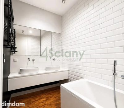 Mieszkanie 76,53 m² znajduje się na 3 piętrze w 9 piętrowym bloku. z 2012 roku . - 2