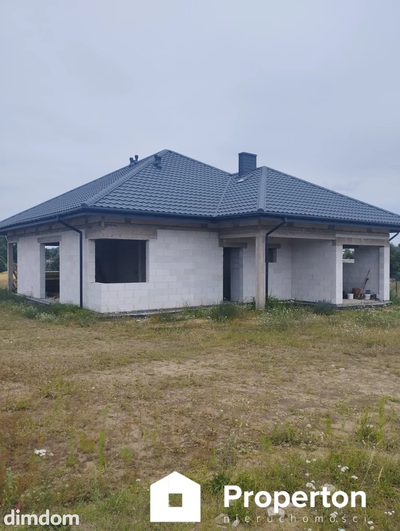 Dom wolnostojący w stanie surowym