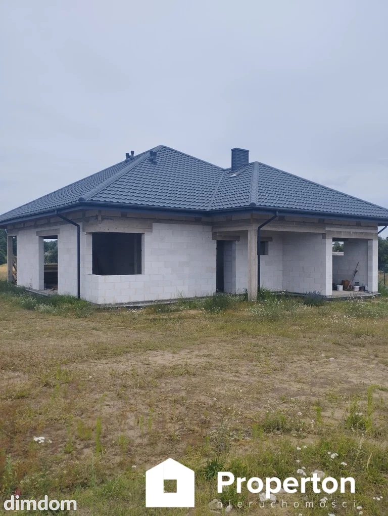Dom wolnostojący w stanie surowym - 106787789.jpg