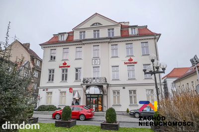 Mamy przyjemność zaprezentować Państwu budynek/ lokale użytkowe w samym centrum miasta przy ul.  Generała Władysława Sikorskiego 9.