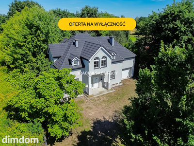 Przestronny dom / na działce z dużą prywatnością