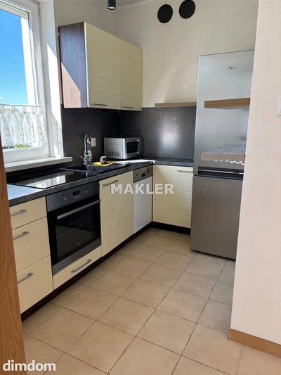 MAKLER POLECA - 4