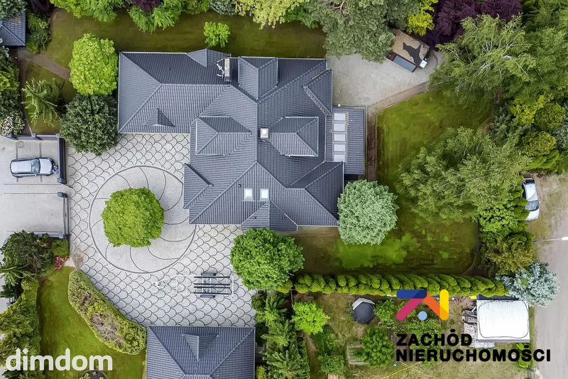 Na sprzedaż wyjątkowy dom wolnostojący o powierzchni 232m , położony na pięknie zagospodarowanej działce o powierzchni 25 arów w Modrzycy, w bezpośrednim sąsiedztwie Nowej Soli. - 167830227-1l.jpg