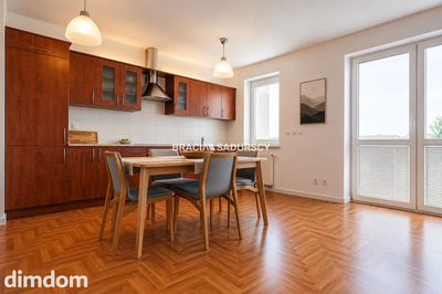 Mieszkanie z widokiem, balkon, winda, garaż - 2