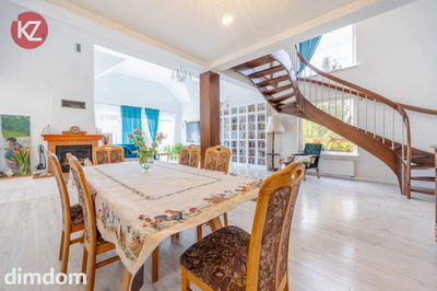 Dom na sprzedaż Szydłowo | Przestronny dom 248 m² z antresolą, 4 sypialniami i dwoma garażami