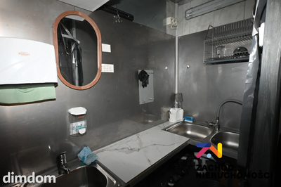 Proponujemy na sprzedaż kiosk położony w centrum miasta- przy ul. Sobieskiego. - 5