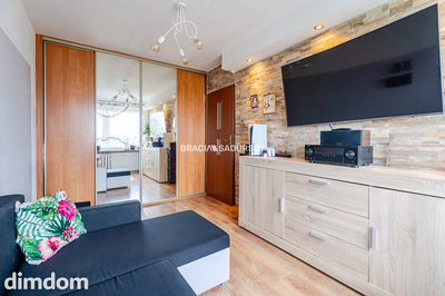 3 pok/ duży balkon/ winda/ ul. Walerego Sławka. - 4