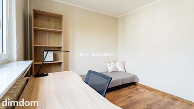 3-pokojowe mieszkanie z loggią- Zawodzie - 3