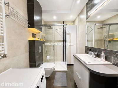2 pok, 50 m², balkon, winda, garaż + komórka - 3