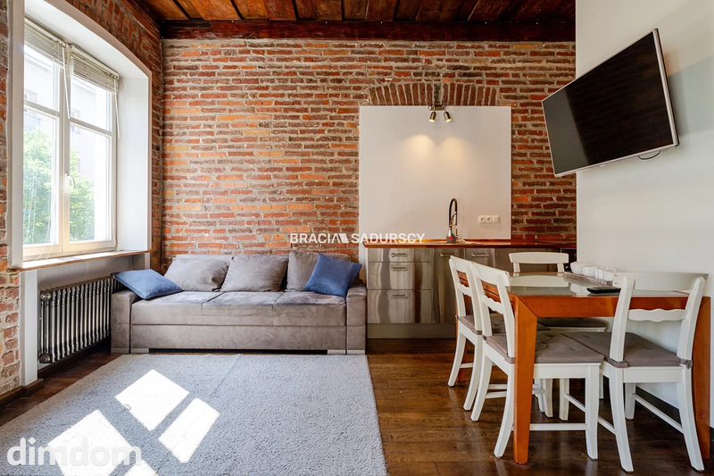 Dwupokojowy apartament z historycznym charakterem - dd_c43ea97e_ms_BS3-MS-317076_1.jpg
