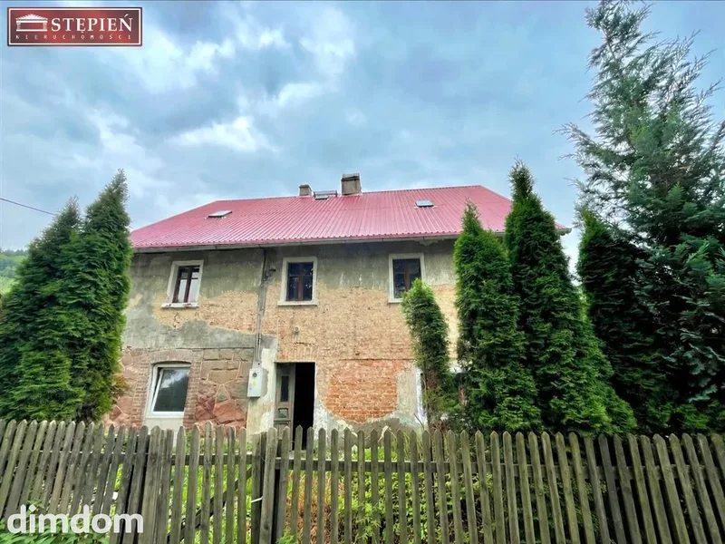 Dom w remoncie z potencjałem i charakterem