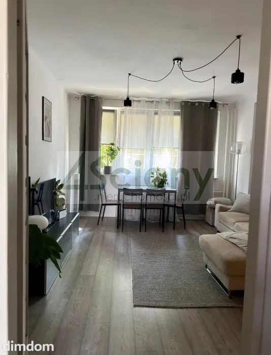 2-pokojowe mieszkanie o pow. 42 m² położone na parterze w 3 piętrowym bloku z 1951 roku . - 114253894.jpg