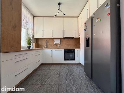 PRZESTRZEŃ  Z DUSZĄ 130M2,  4 POKOJE W KAMIENICY