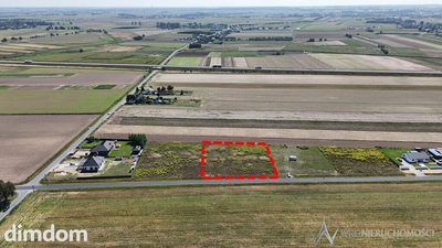 2100 m2 * Działka budowlana z WZ - 3