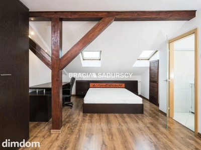 Dwupoziomowy apartament z balkonem os. zamknięte - 2