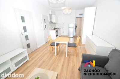 Do wynajęcia bardzo atrakcyjne 2 pokojowe mieszkanie o powierzchni 33 m2 usytuowane na 2 piętrze nowoczesnego apartamentowca oddanego do użytku w 2023 roku zlokalizowanego przy ul. Nowej w Zielonej G…
