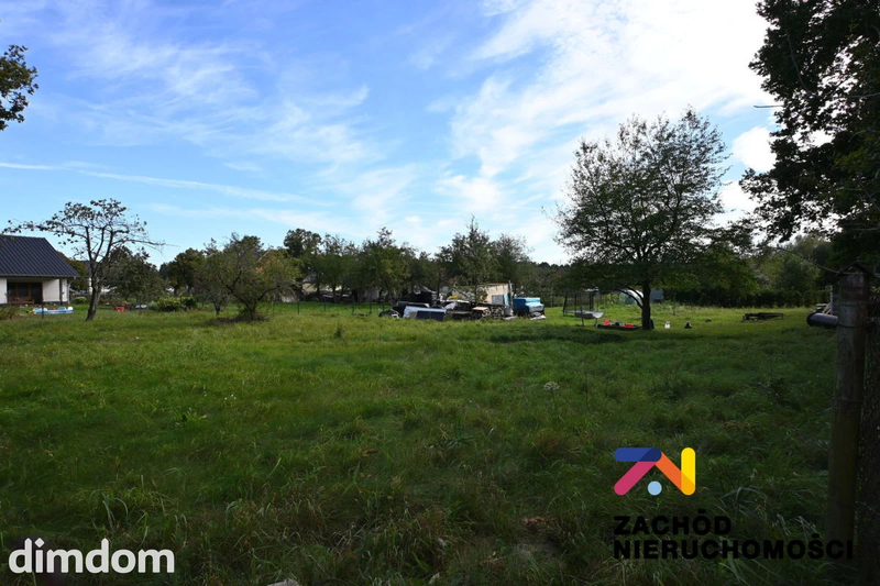 Na sprzedaż działka budowlana o powierzchni 1150m2, położona w miejscowości Sucha, zaledwie 12 km od centrum Zielonej Góry i tylko 7 km od centrum rekreacyjno- sportowego w Drzonkowie. - 167000227-1l.jpg