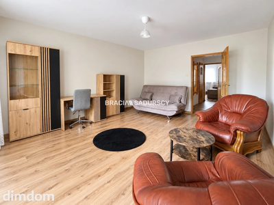 Sprzedam mieszkanie 62m2 z dużą piwnicą (3pok) - 2