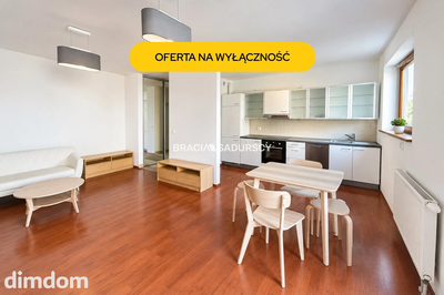 50m2, Krowodrza ul. Rydla, Ogrodzone osiedle