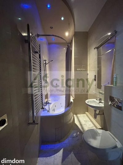 Do sprzedaży  luksusowy apartament w starej kamienicy na ulicy Wspólnej, po gruntownym remoncie w 2006 r. - 3