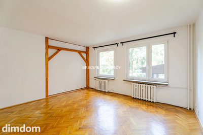 enklawa zieleni przy Młynówce, ul. Mazowiecka - 2
