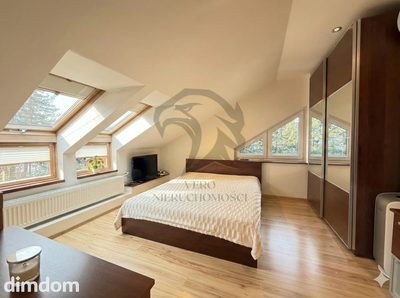 Architektoniczny kameleon 265m² przy granicy Łodzi