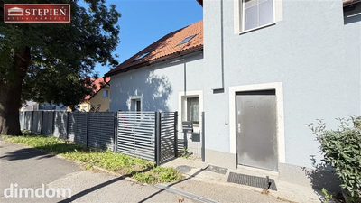 Lokal mieszkalny z ogrodem i miejscem parkingowym - Jelenia Góra, ul. Wolności