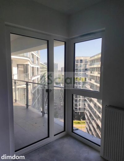 Mieszkanie  o powierzchni 61,72 m², usytuowany na 10 piętrze w środkowej wieży B inwestycji Bliska Wola Tower .