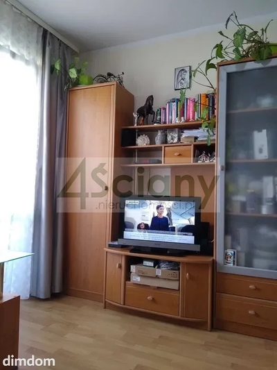 Mieszkanie 23.19m znajduje się na 7 piętrze bloku 9 piętrowego w budynku z 1965 roku . - 3