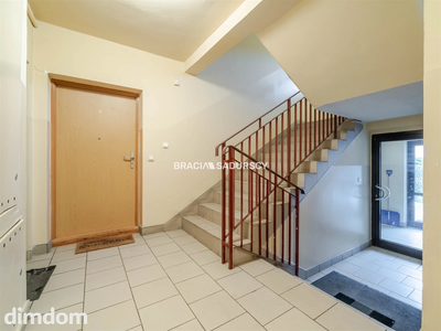Kameralne 3 pokoje z dużym balkonem - 2