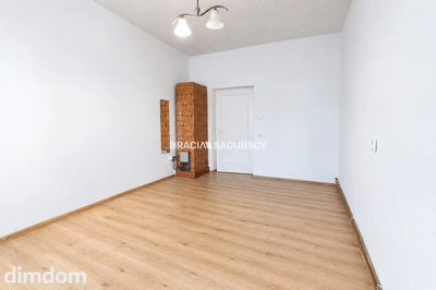 Przytulna kawalerka z dużym balkonem - Łokietka - 4